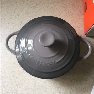 NWT Le Creuset 14oz mini cocotte oyster
